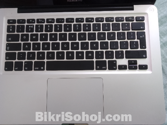 Apple Macbook